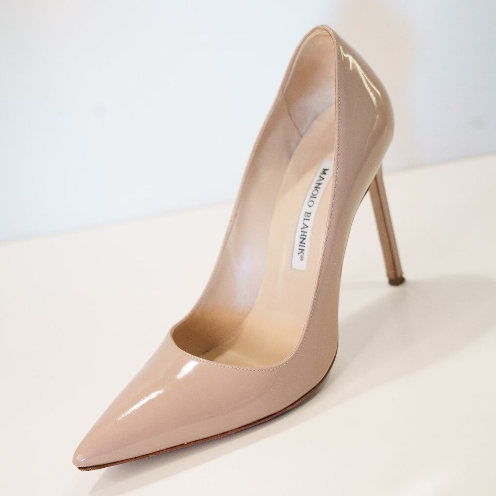 Manolo Blahnik BB 115 Pumps Patent Leather NUDE Beige Shoes
